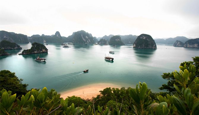 Kỳ nghỉ ở những bãi biển đẹp từ Bắc vào Nam