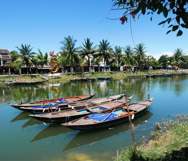 Khám phá các địa điểm du lịch nổi tiếng trong 12 ngày