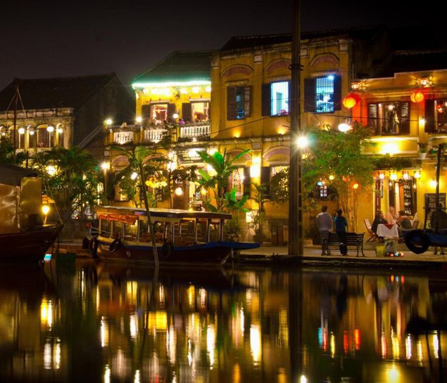 Khám phá các địa điểm du lịch nổi tiếng trong 12 ngày