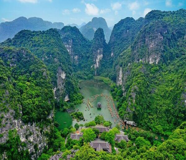 CỐ ĐÔ HOA LƯ - QUẦN THỂ DANH THẮNG TRÀNG AN